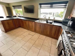 Kitchen- click for photo gallery
